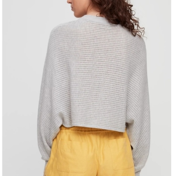 Artizia Wilfred woman’s Logan cropped sweater ligh gray size medium - Picture 2 of 12
